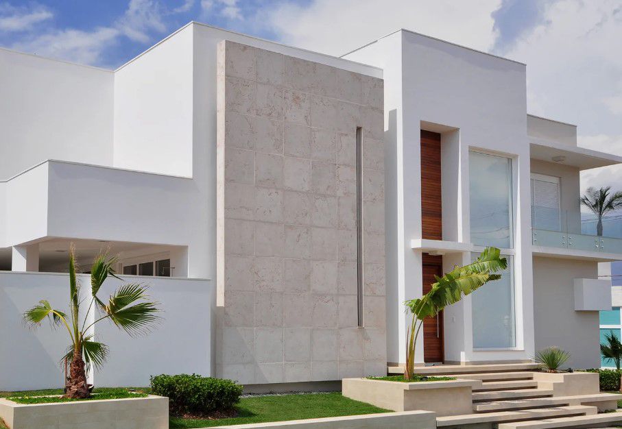 Rumah dengan Dinding Beton Ekspos