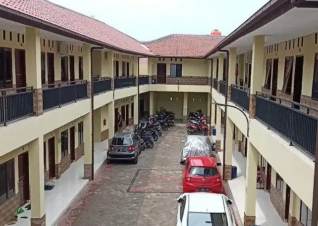 Rumah Kost Minimalis 2 Lantai Letter U