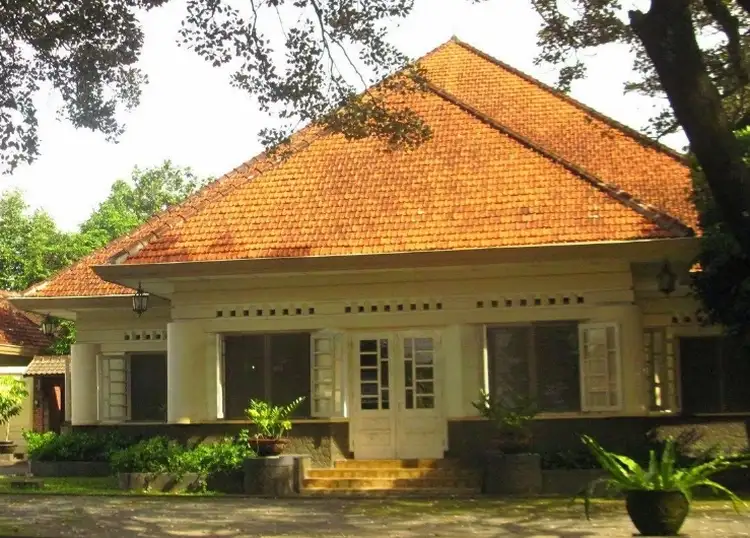Desain Arsitek Rumah Kolonial Belanda